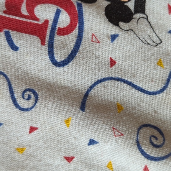 Vintage 1986 15 year Walt Disney World Sweatshirt - Picture 2 of 3